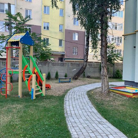Comfort Place In The City Centre ايفانو - فرانكيفسك المظهر الخارجي الصورة
