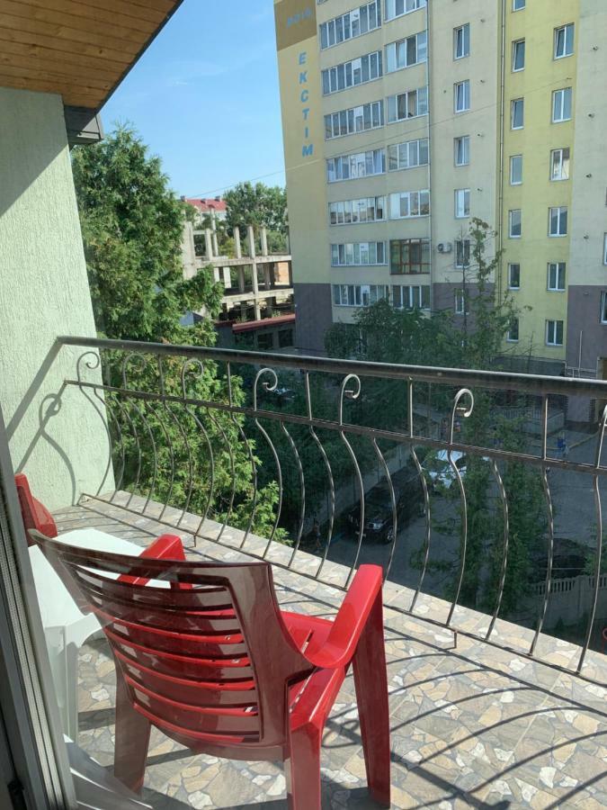 Comfort Place In The City Centre ايفانو - فرانكيفسك المظهر الخارجي الصورة